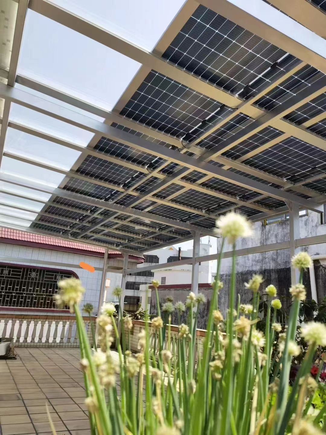 台山别墅家用屋顶太阳能发电系统安装